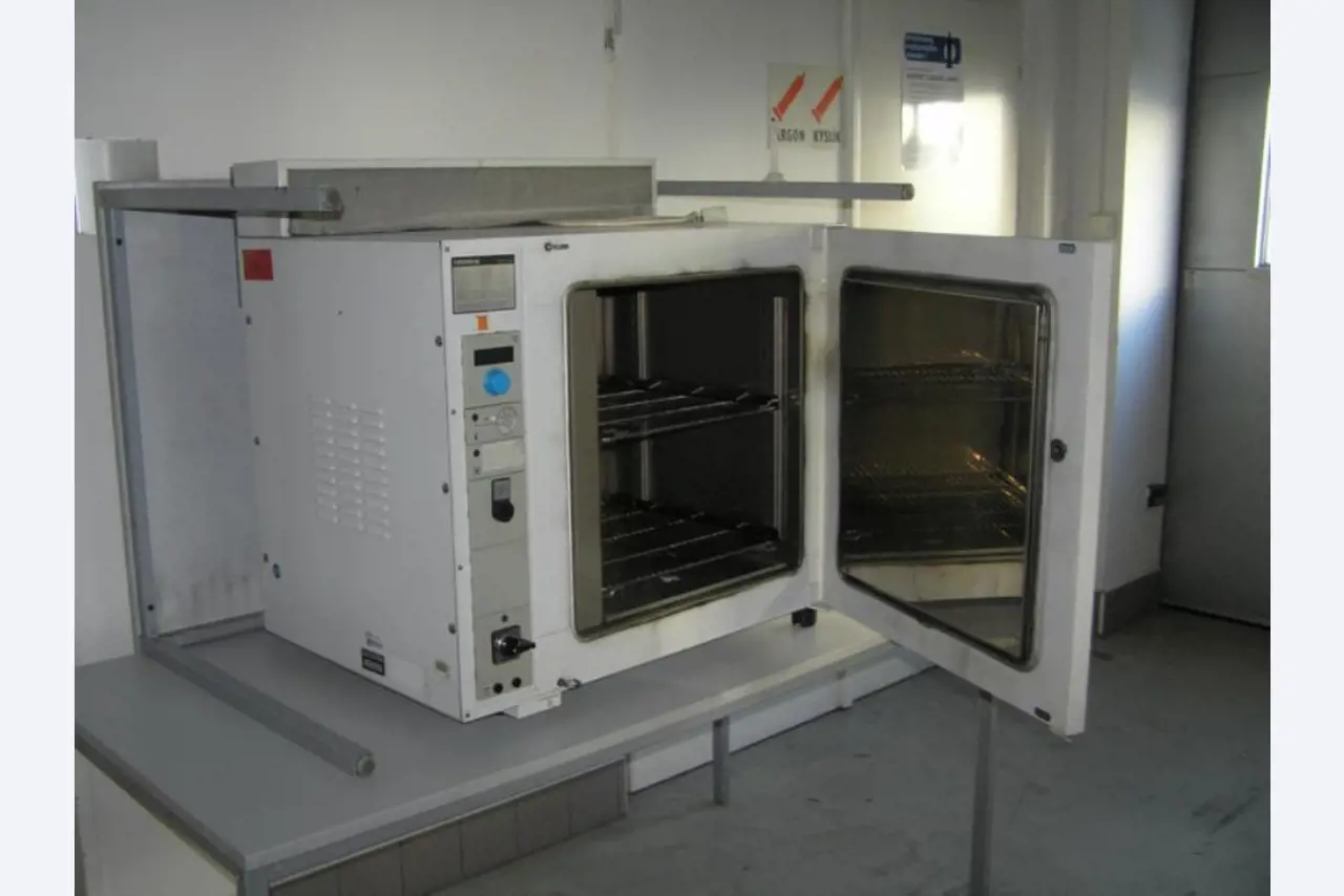 Roboty przemysłowe-1